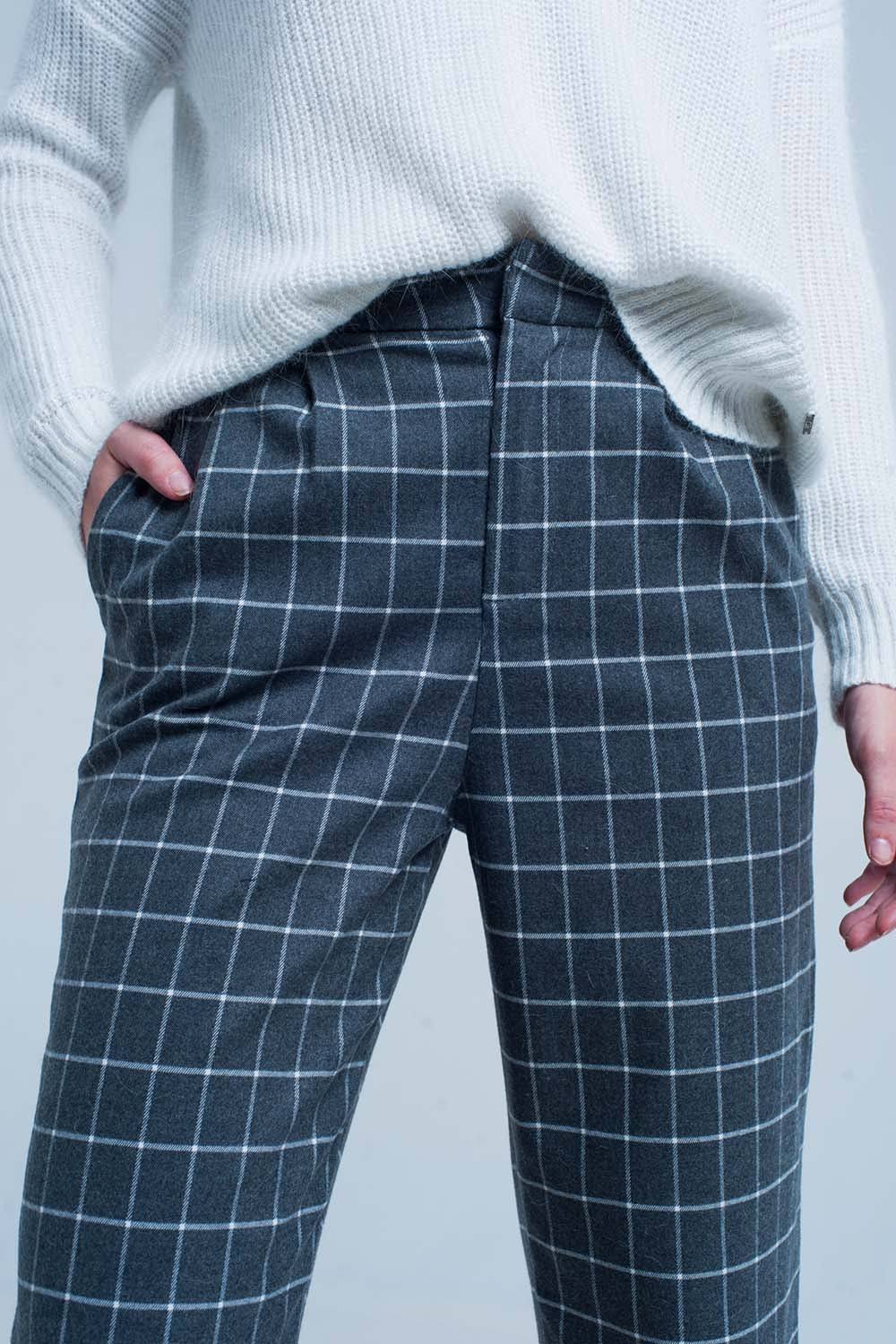 Grijze broek met witte ruitprint