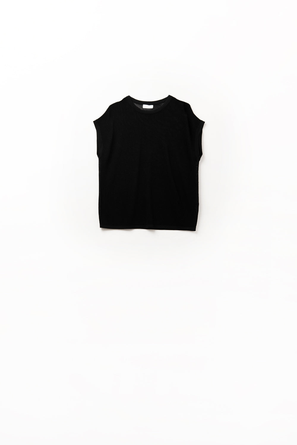 Q2 grid knit sweater in black color