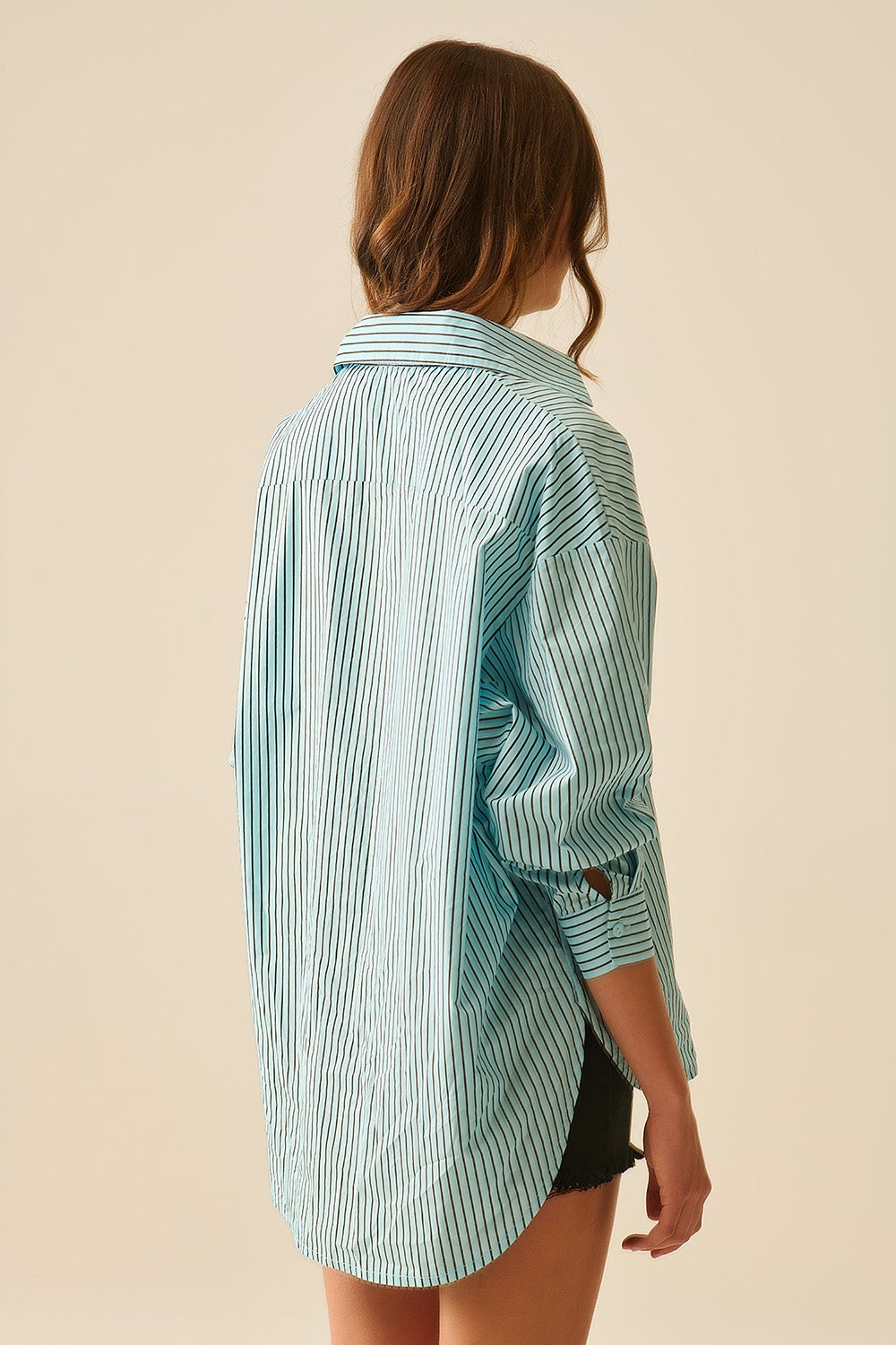High-Low Oversized Striped Shirt With Chest Pocket in Black and Blue