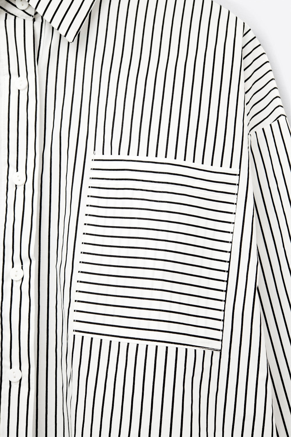 High-Low Oversized Striped Shirt With Chest Pocket in Black and White