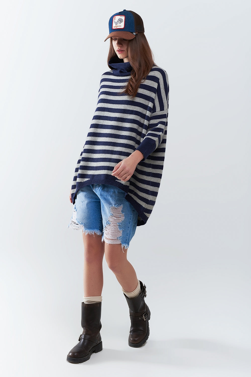 Oversized trui met hoge hals, vleermuisvleugels en strepen in marineblauw en grijs