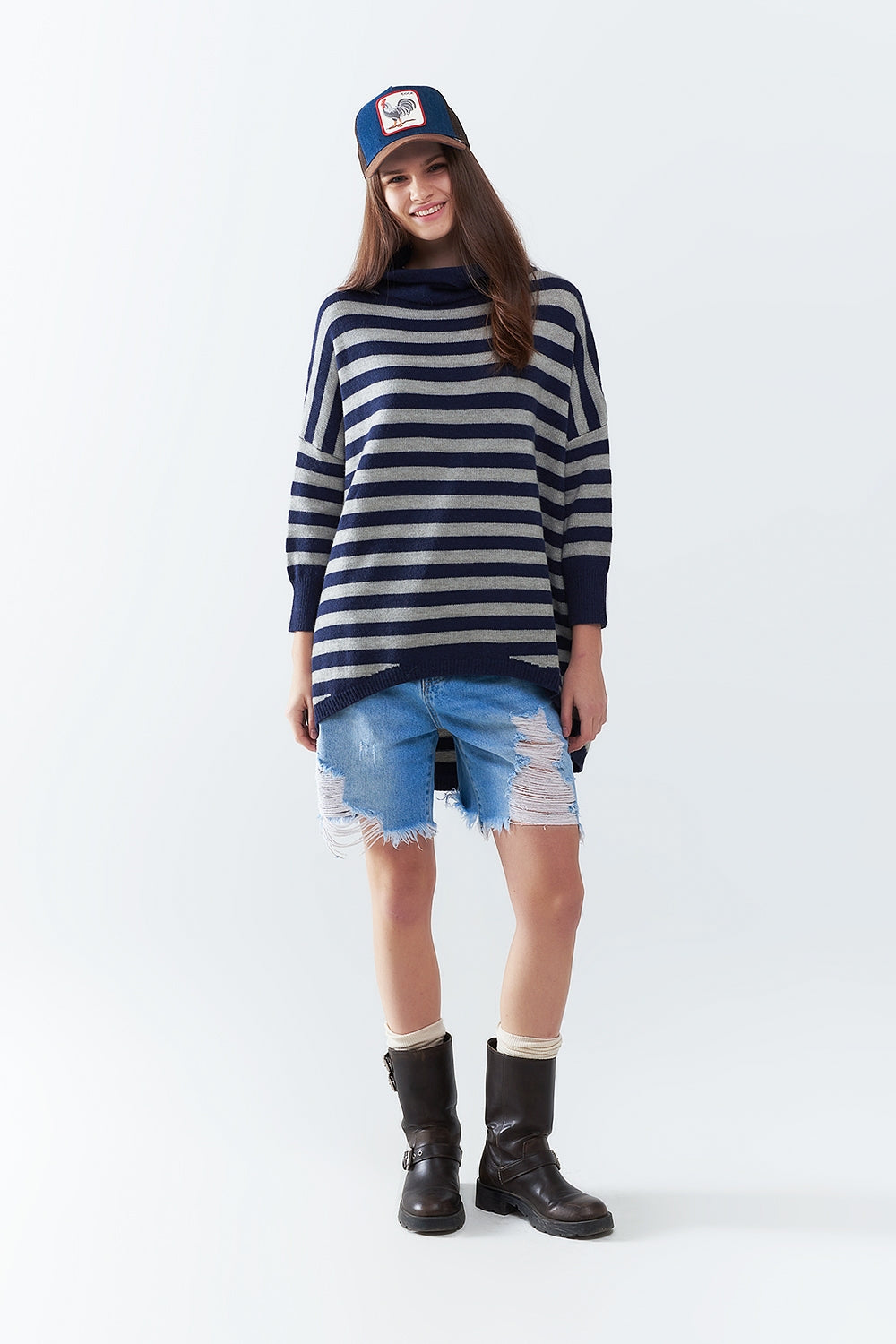 Oversized trui met hoge hals, vleermuisvleugels en strepen in marineblauw en grijs