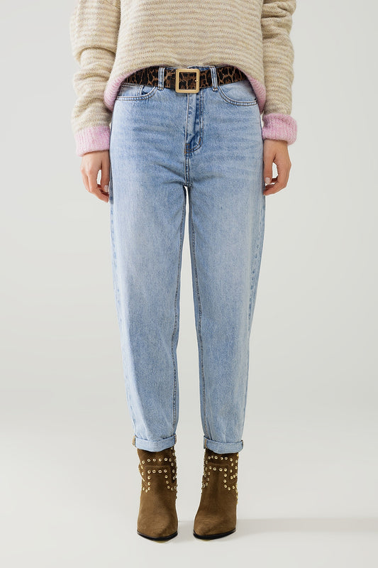 Q2 High waist straight leg jeans in light wash