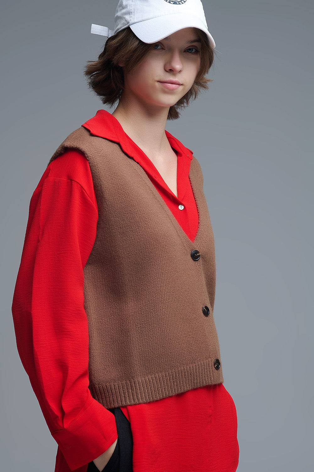 Gebreid cropped vest in chocoladebruin