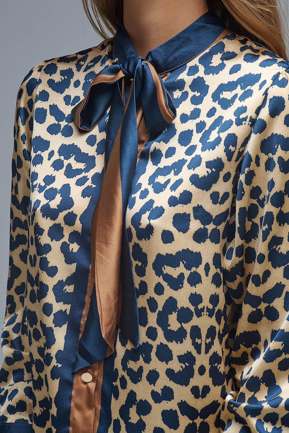 Leopard-Print Satin blouse with tie detail