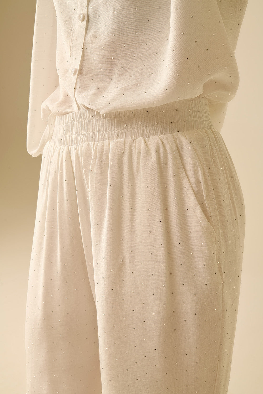 Lichtgewicht, wijde witte broek met strass-details