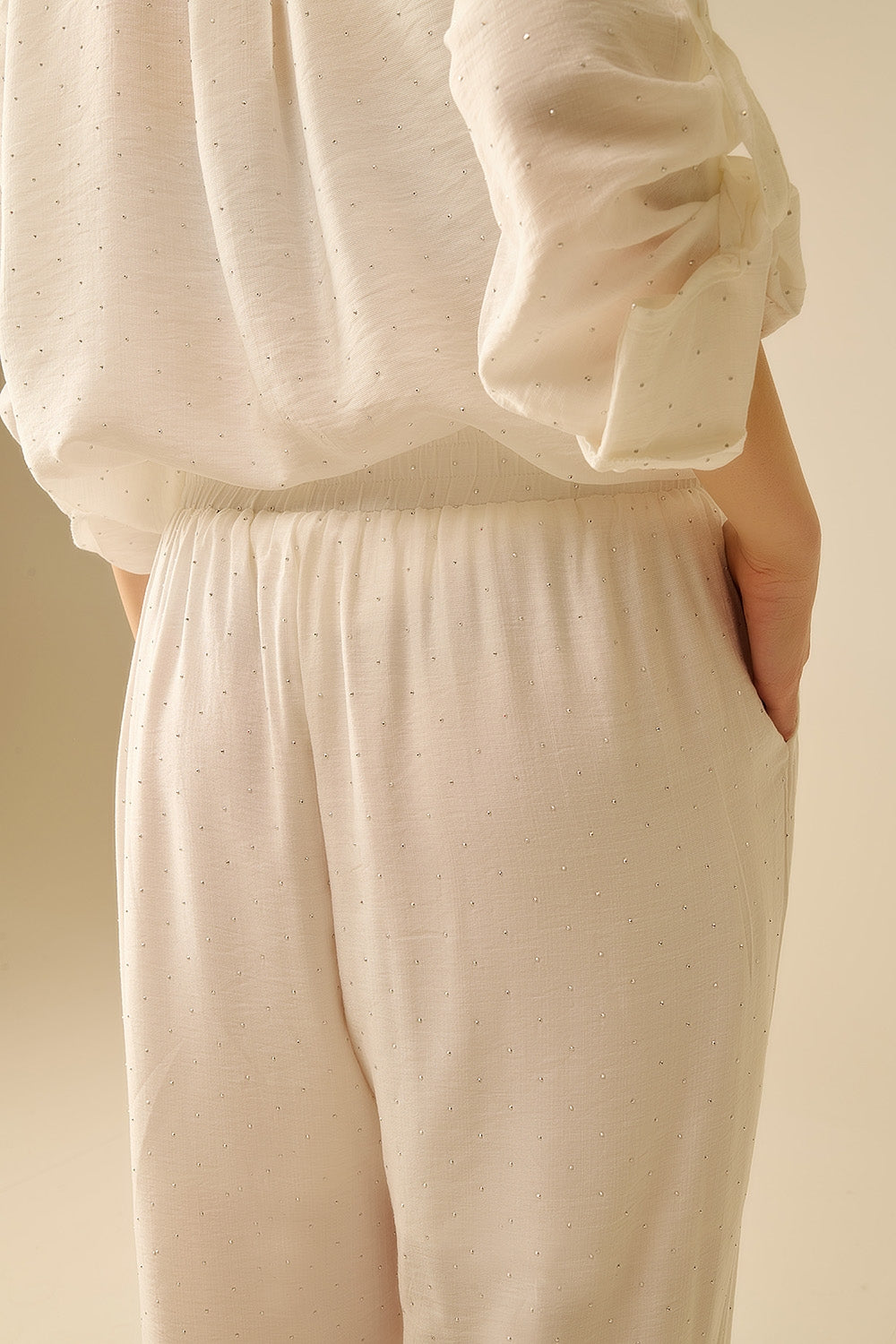 Lichtgewicht, wijde witte broek met strass-details