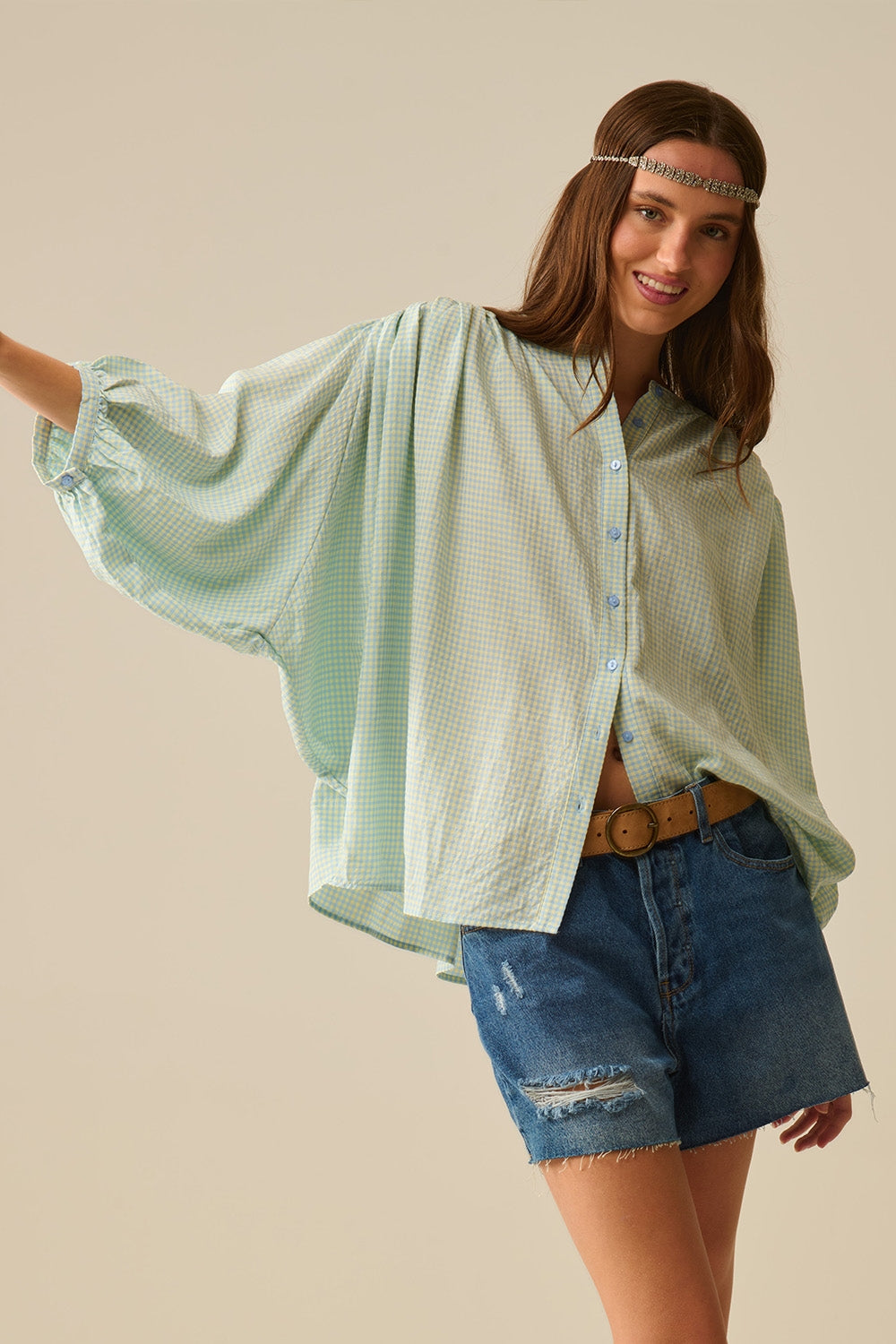 Q2 loose light blue gingham blouse