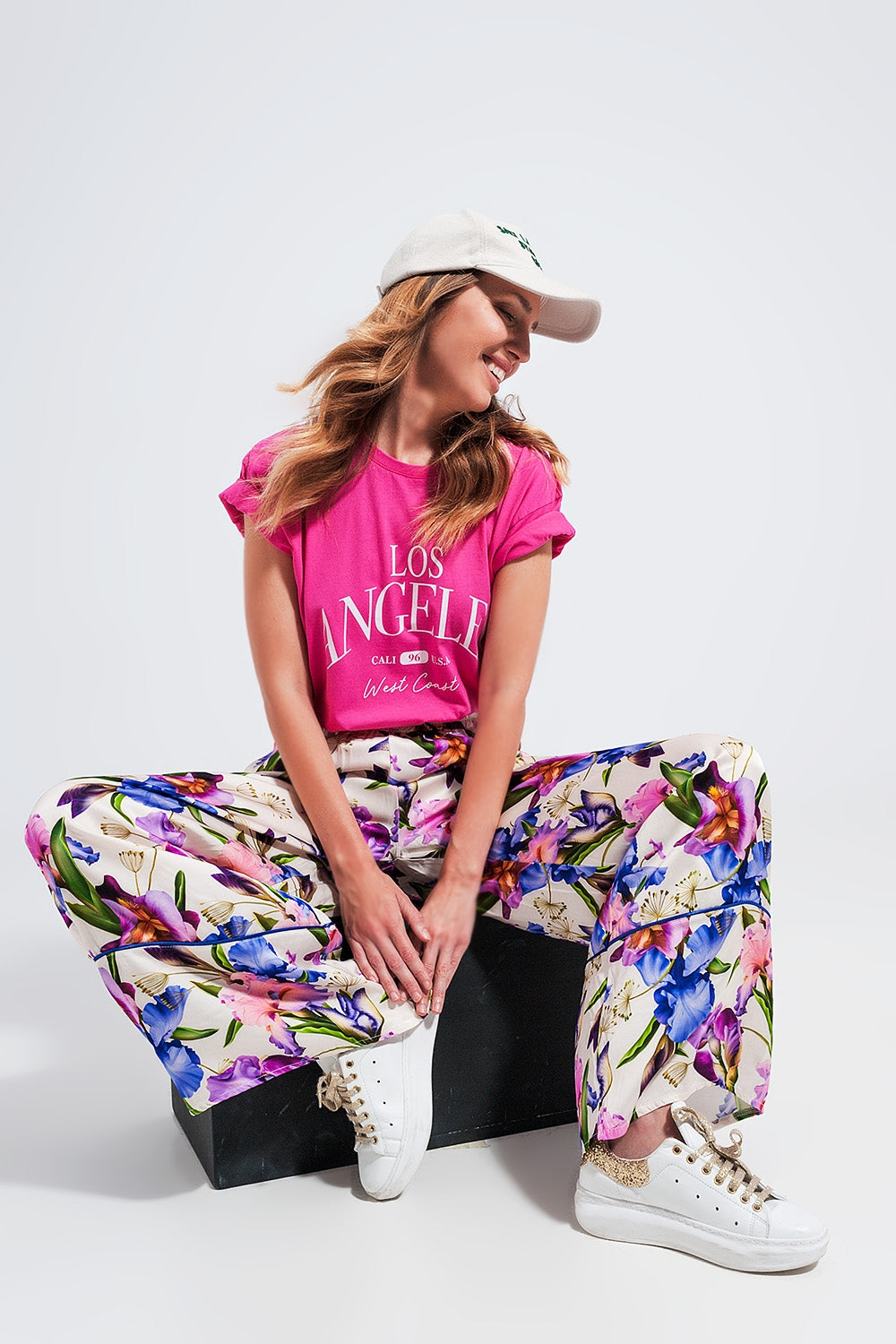 T-shirt com slogan Los Angeles em fúcsia