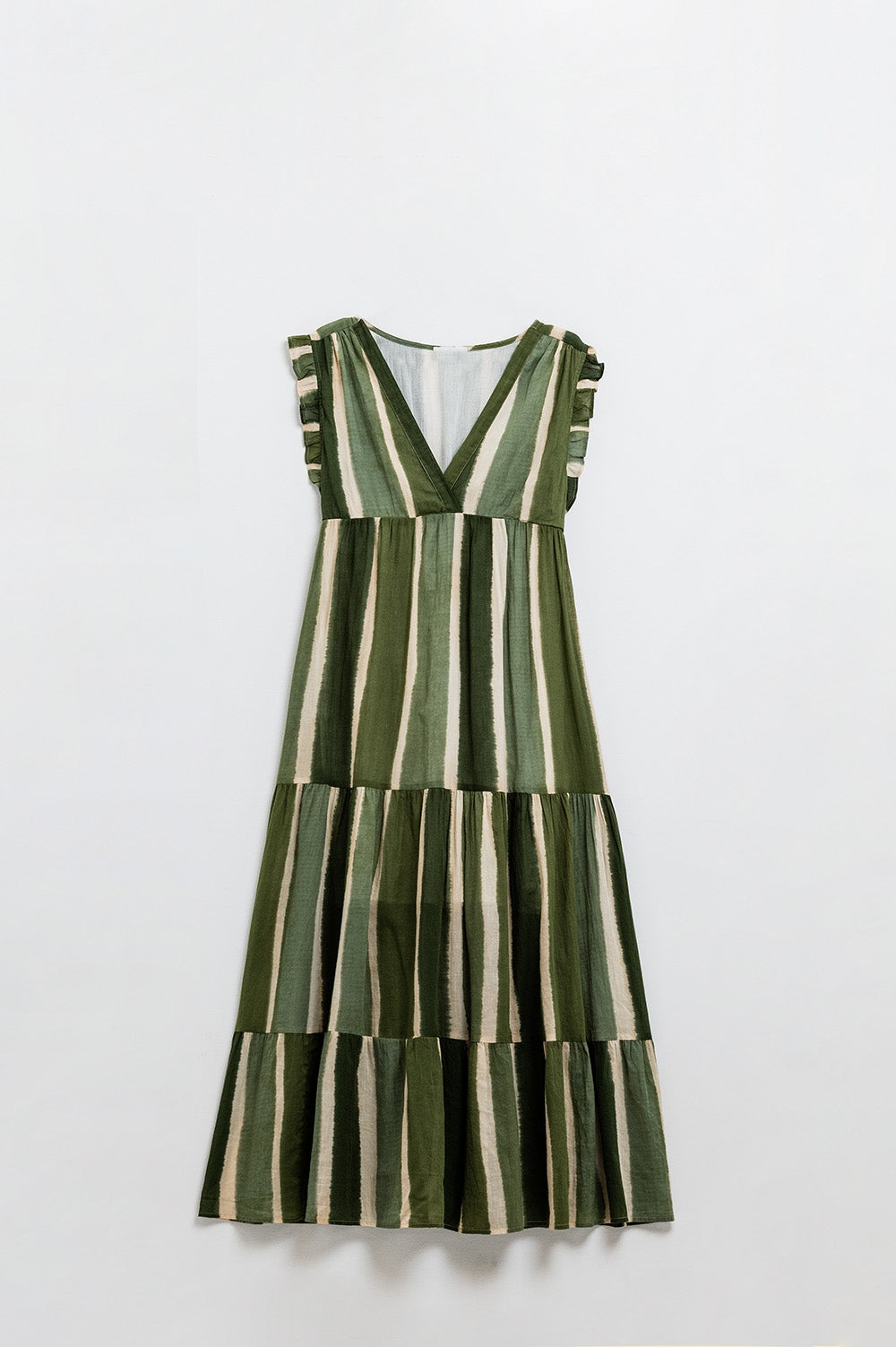 Vestido comprido com decote em V e saia em camadas em verde às riscas tie-dye
