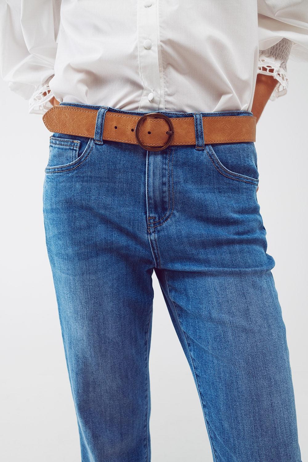 Mid Wash Straight Jeans With Raw Hem in Blue