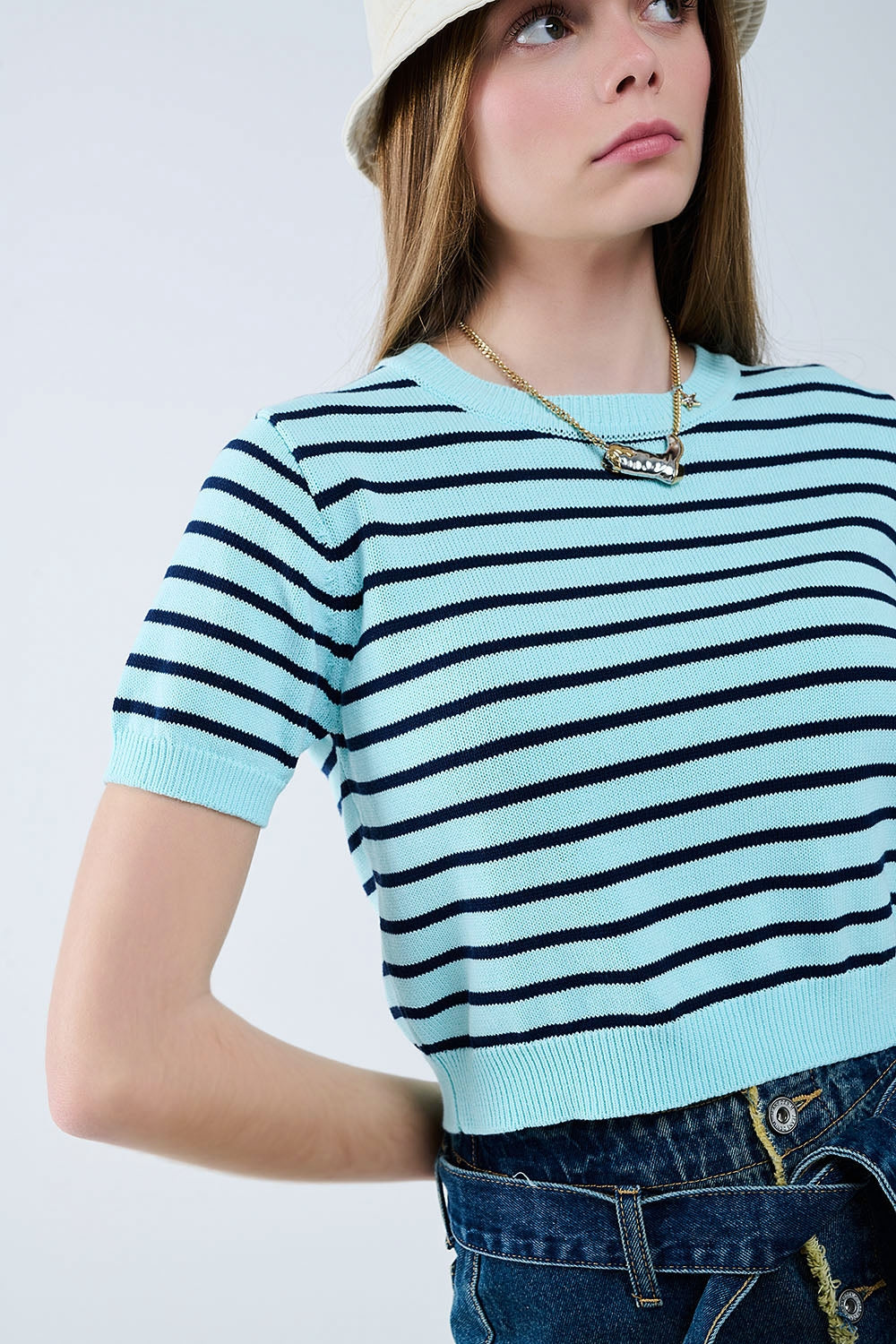 Mintgroene cropped trui met marineblauwe strepen