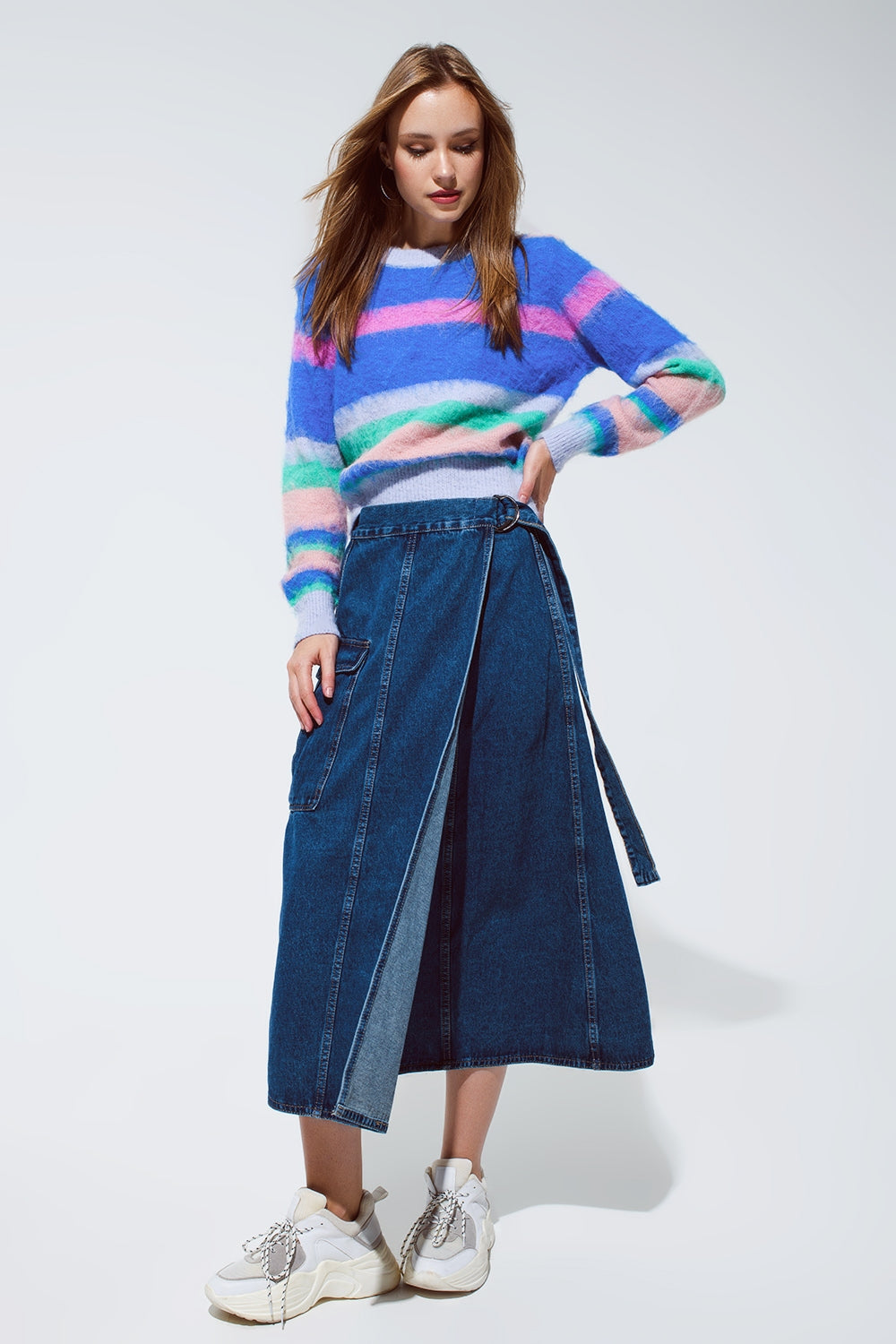 Multi colored sweater with stripes pink and blue