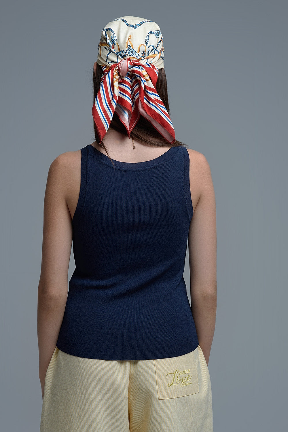 Marineblauwe geribbelde, fijngebreide mouwloze top