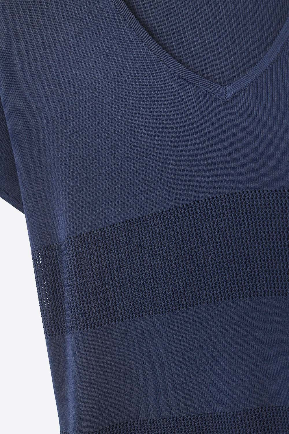 Marineblauwe gestreepte textuur gebreide trui