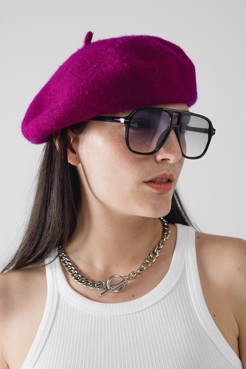 Ovale pilotenbril met rookblauwe lens in zwart