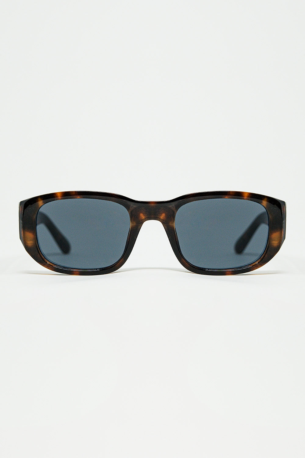 Q2 Oval Sunglasses with High Gloss Transparent Frames in brown