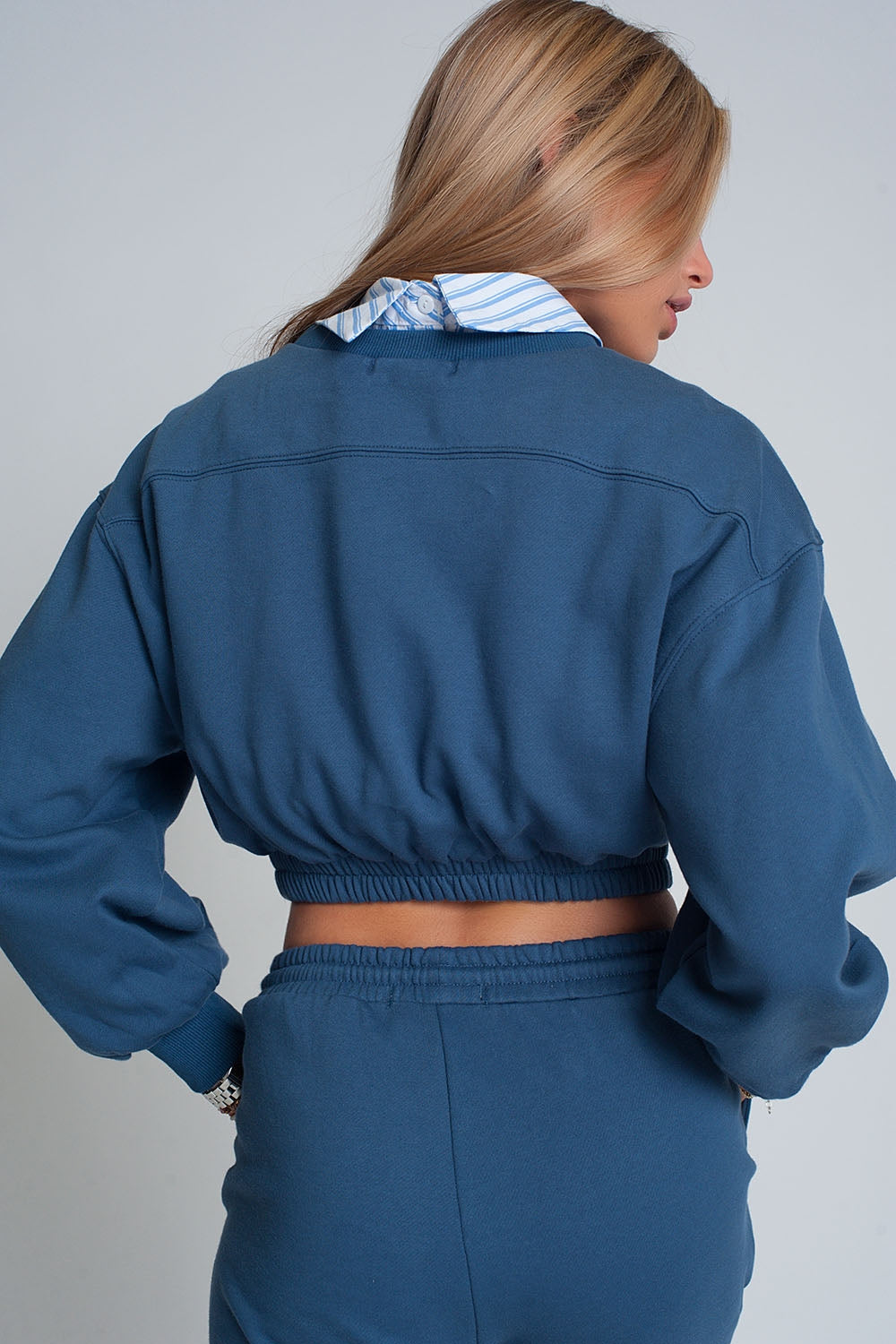 Oversized cropped sweatshirt in blue