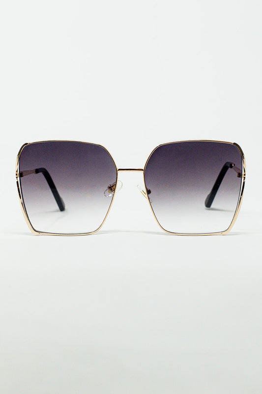 Q2 Oversized Square Metal Sunglasses In Black Gradient Lens