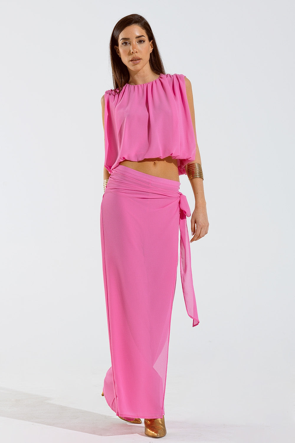 Top rosa com design franzido