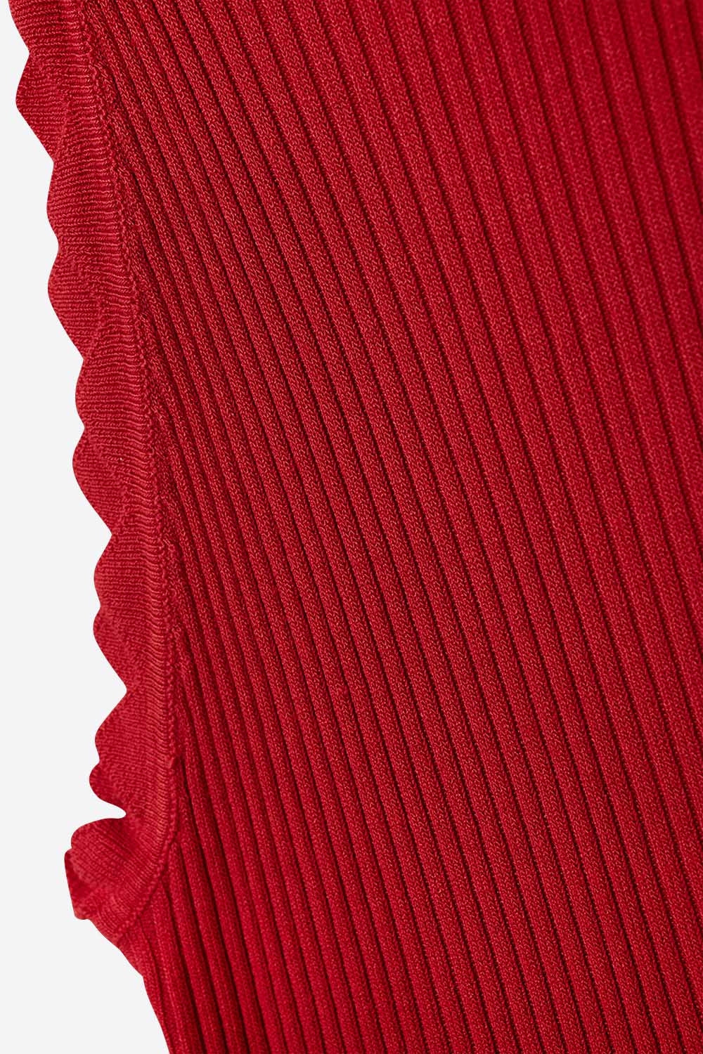 Rood tanktopje met geribbeld okseldetail