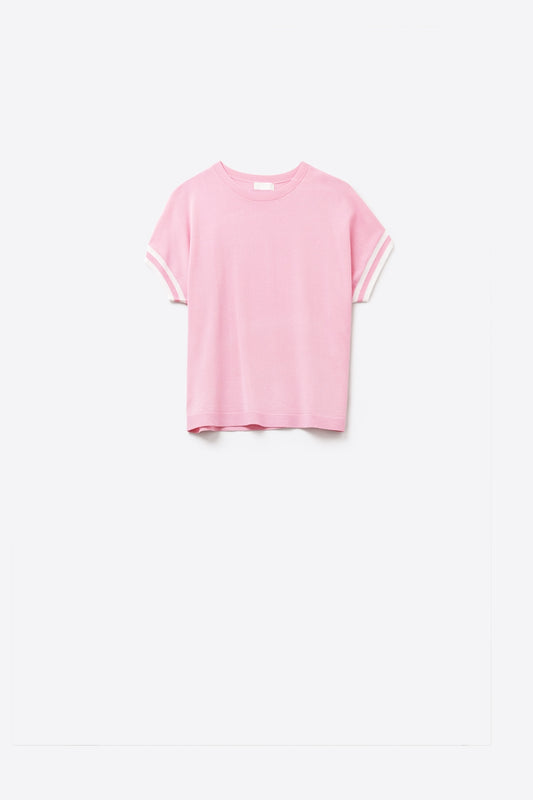 Q2 relafed fit Sweater In pink with white contrast detail