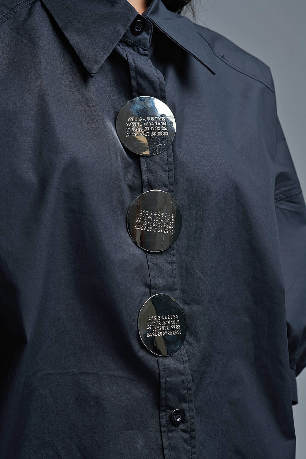 Relaxed 3/4 Sleeve Poplin Shirt With Button Detail in Black