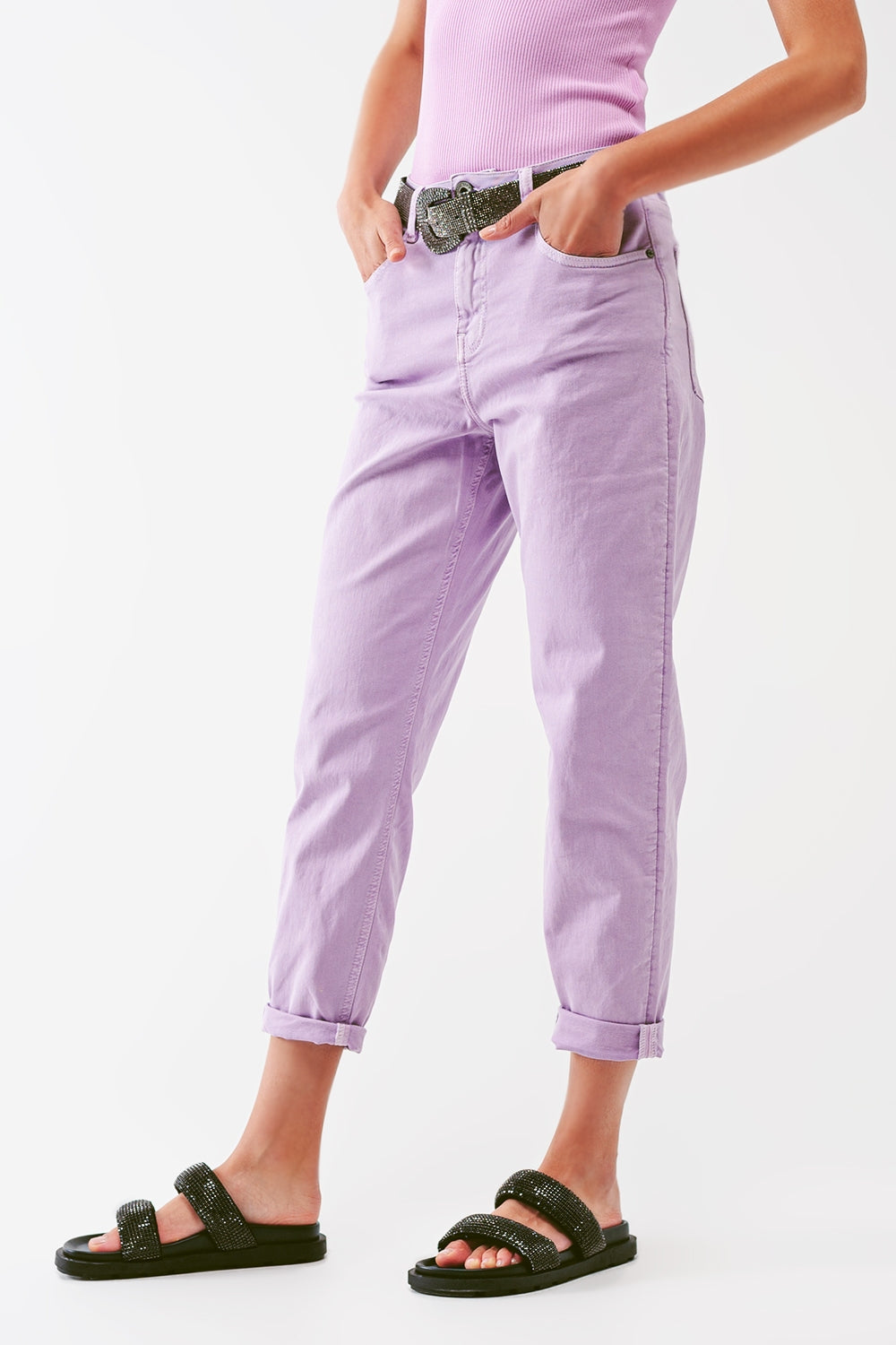 Q2 Relaxed Basic Jeans in Purple
