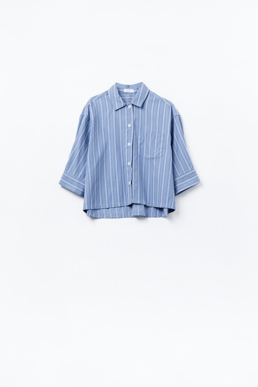 Camisa cropped às riscas de corte relaxado em azul