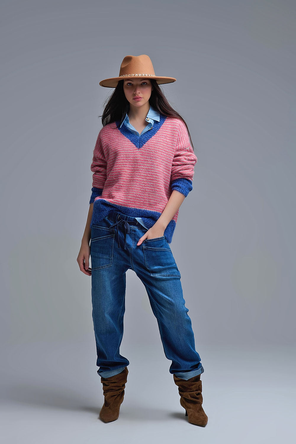 Relaxed fit Jeans with front pockets and a tie at the waist