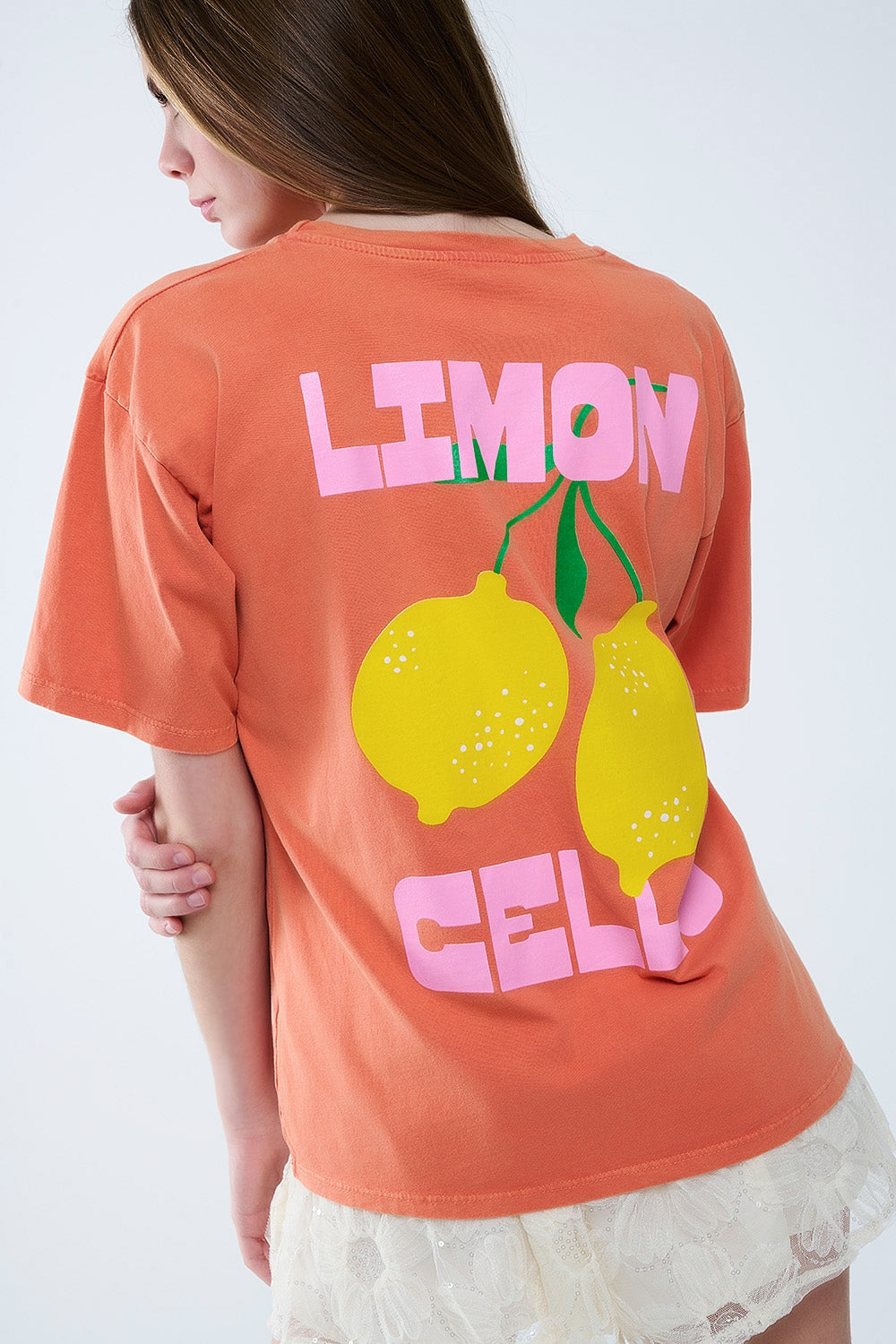 Q2 relaxed orange t-shirt with lemon print