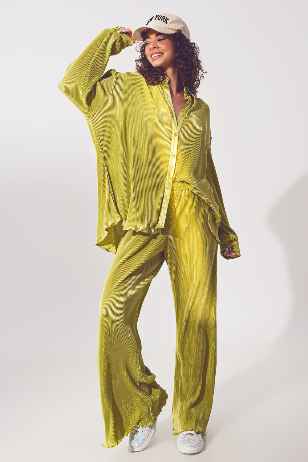 Relaxed Pleated Satin Shirt in Green