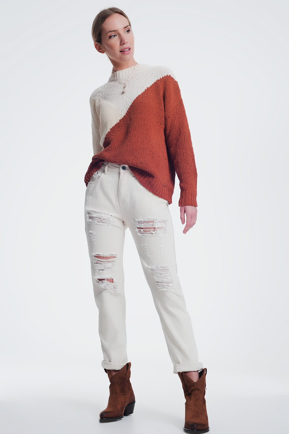 ripped boyfriend jeans in beige