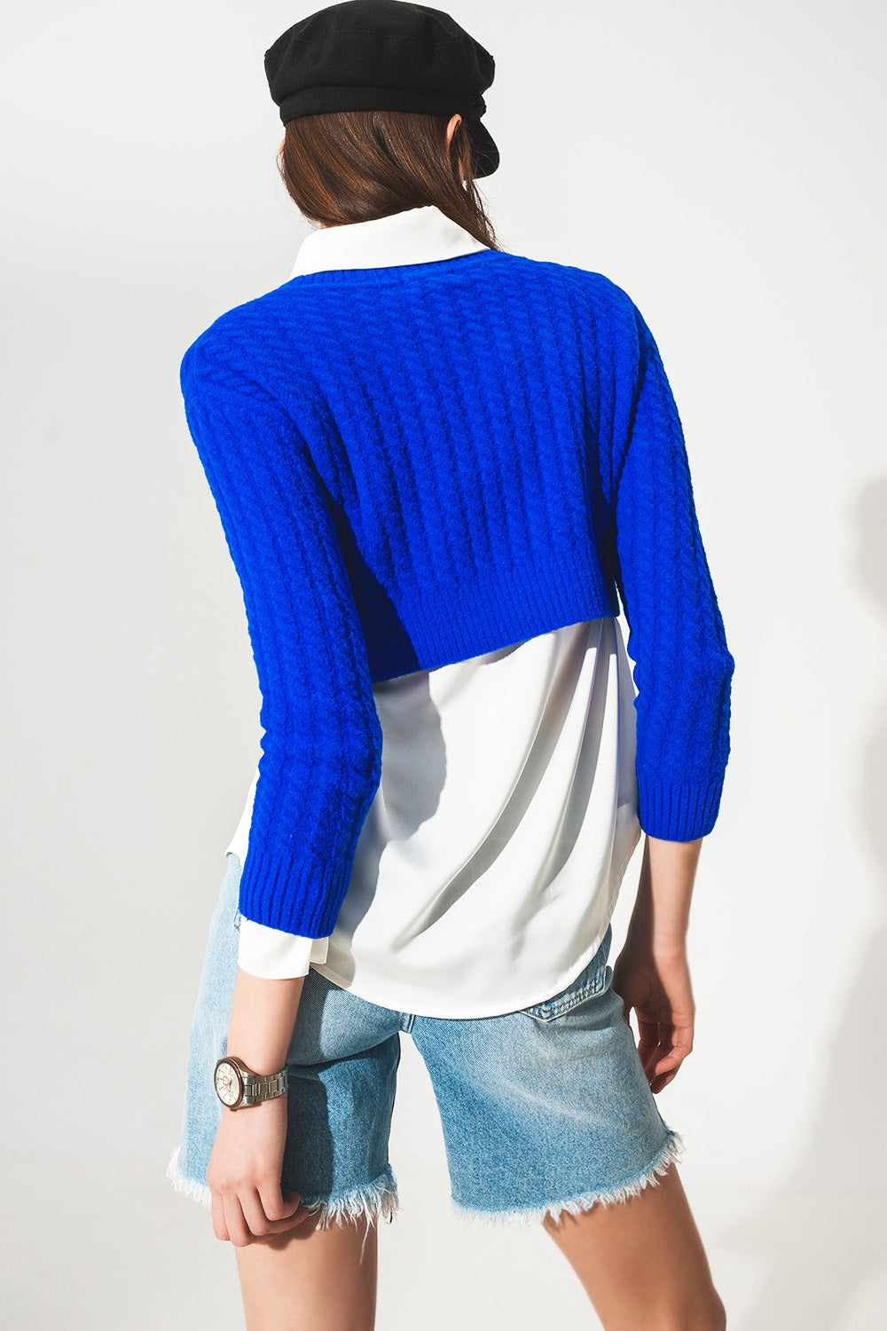 Round neck cable knit crop jumper in blue
