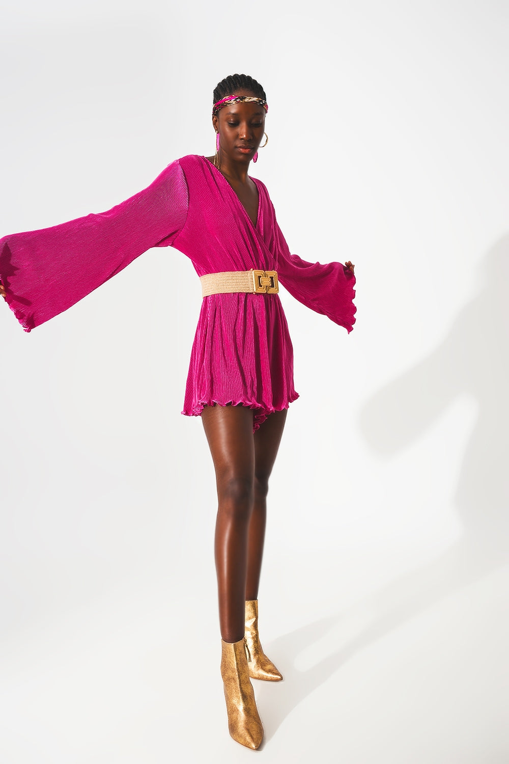 Satin wrap deatil pleated short jumpsuit in fuchsia
