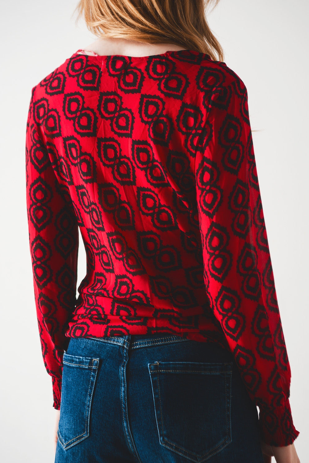 Shirred sleeve shirt in fuchsia