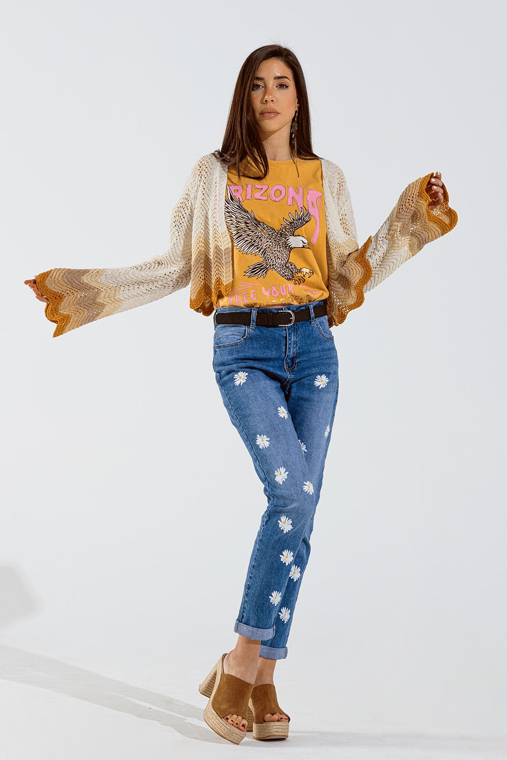 Short knitted cardigan with angel sleeves and wave multicolor detail in beige