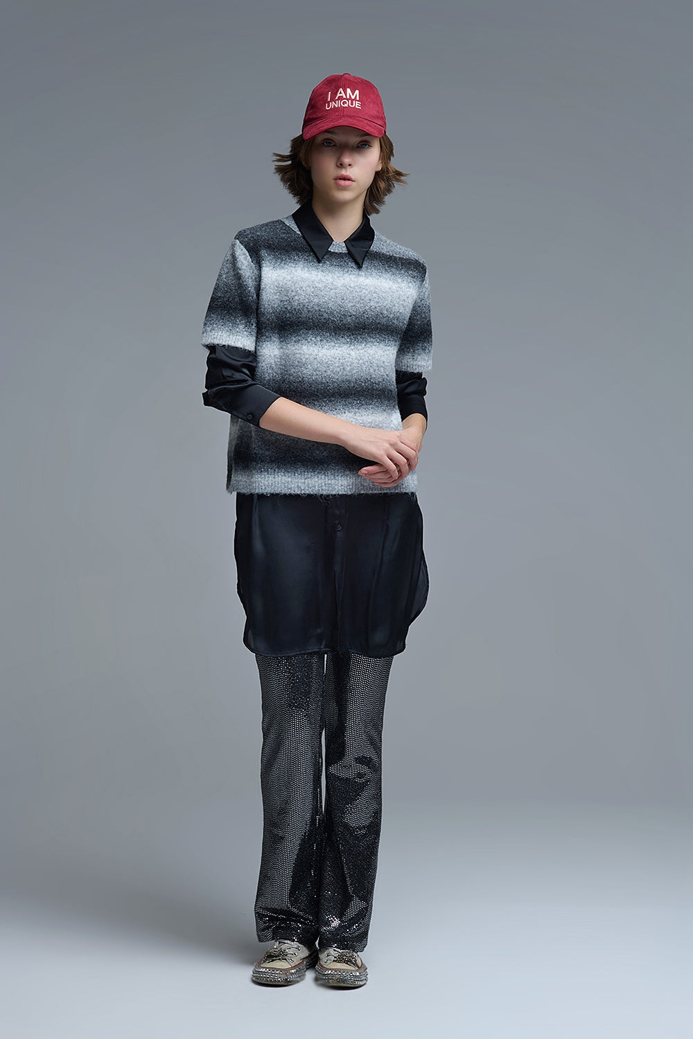 Short Sleeve Ombré Striped Sweater in Grey