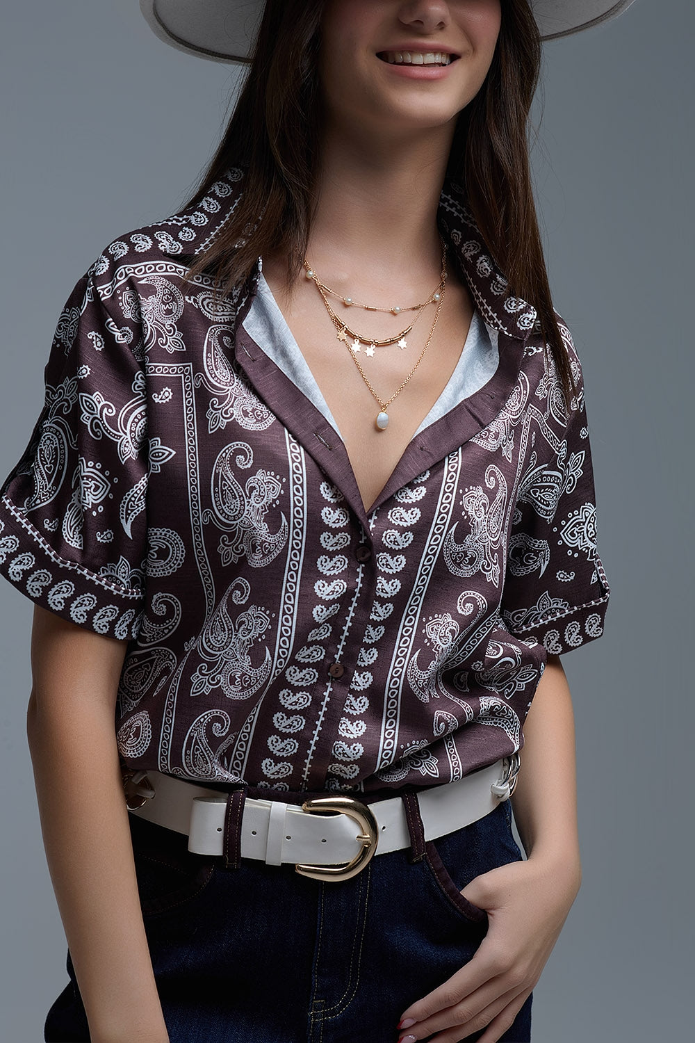 Short Sleeve Paisley Print Shirt in Brown