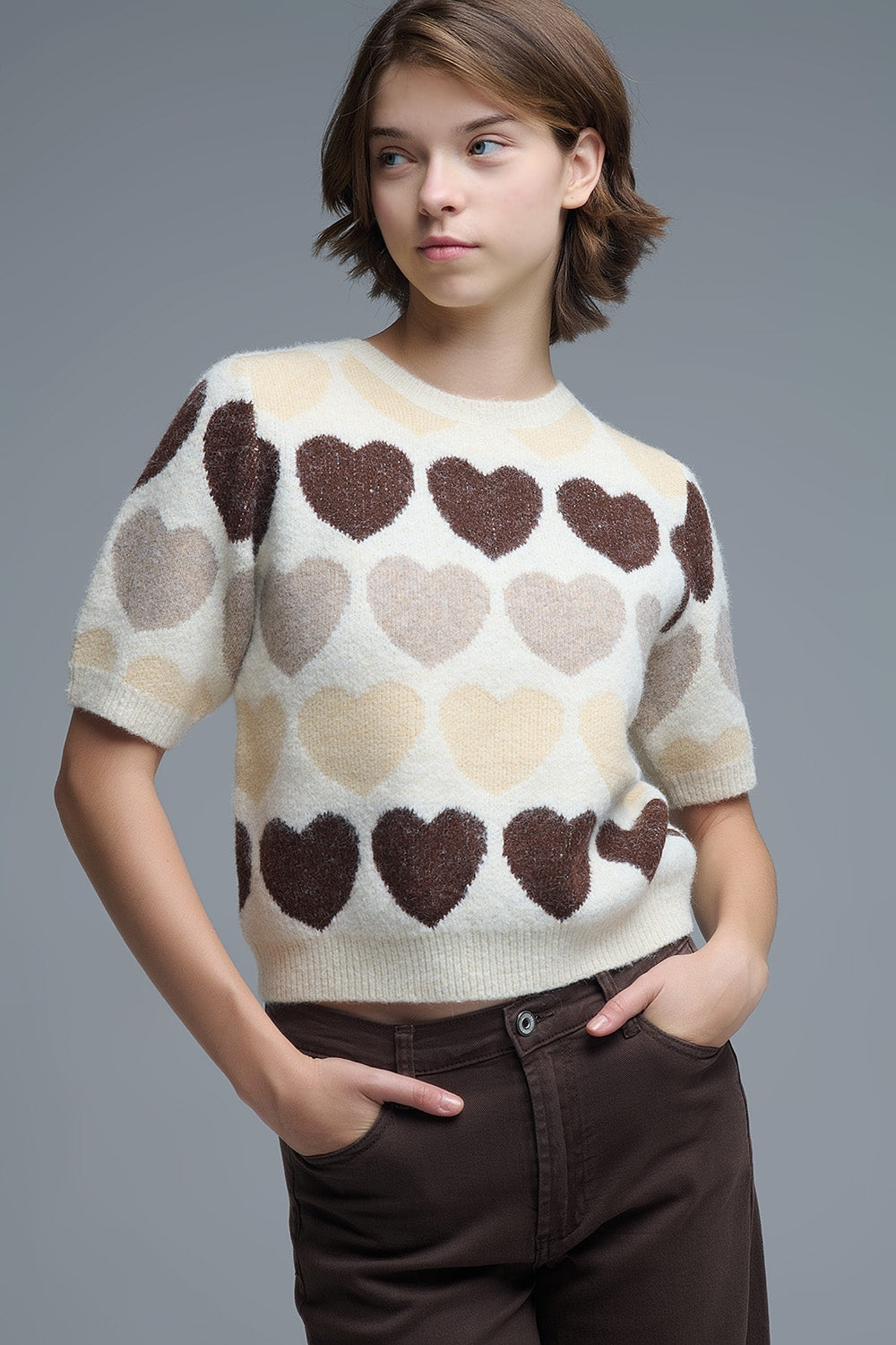 Q2 Short Sleeve Printed Heart Sweater in Beige