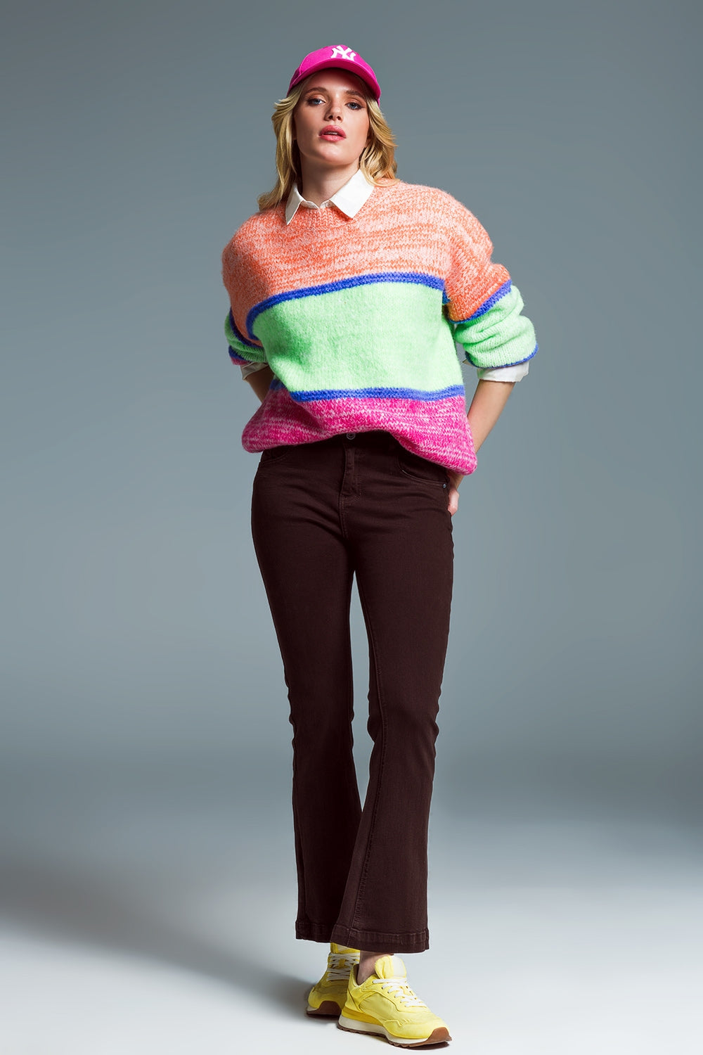Calça de ganga Skinny Flare com Detalhe de Botão Duplo Castanho
