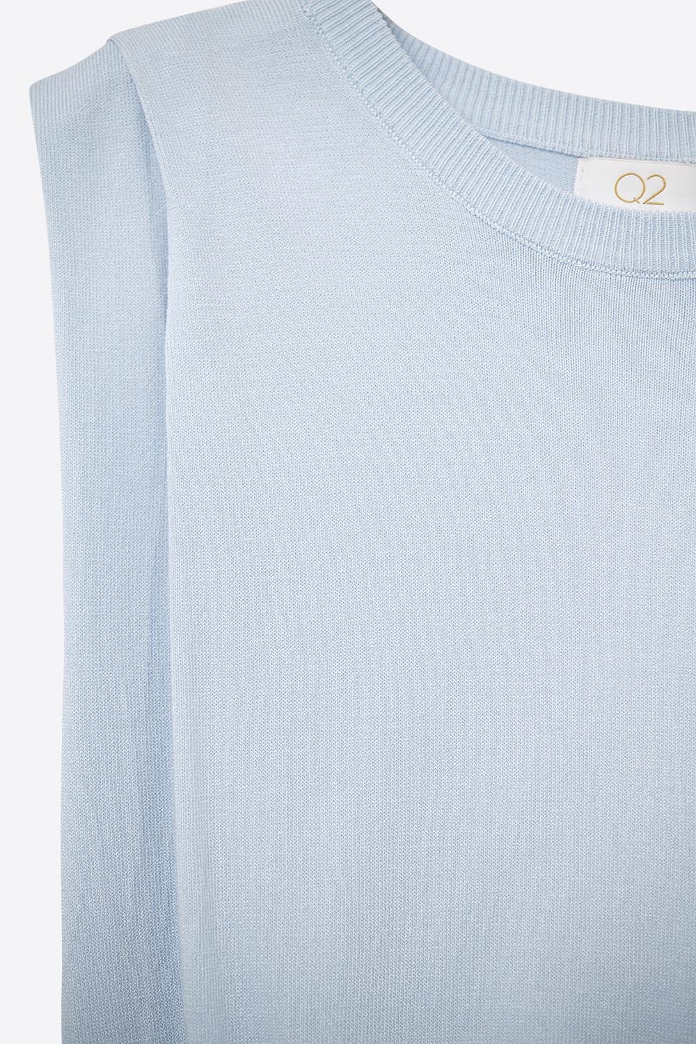 Blusa de malha sem mangas com drapeado nos ombros em azul bebé