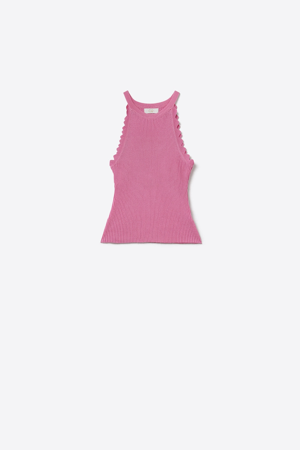 Q2 Sleeveless pink top with wave details
