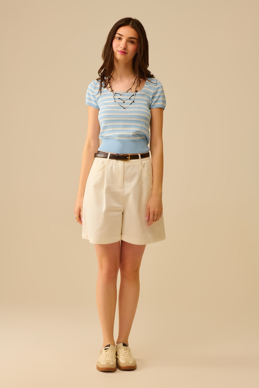 Gestreepte trui met vierkante hals in babyblauw en wit