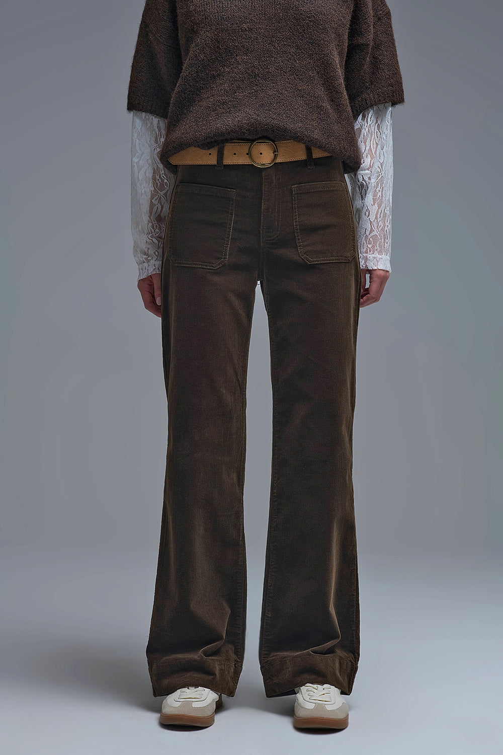 Q2 Straight Leg Corduroy Jeans in brown with pockets