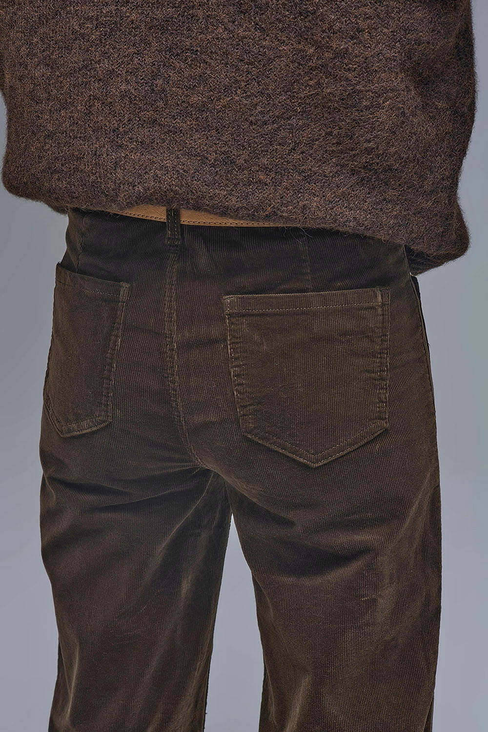 Straight Leg Corduroy Jeans in brown with pockets