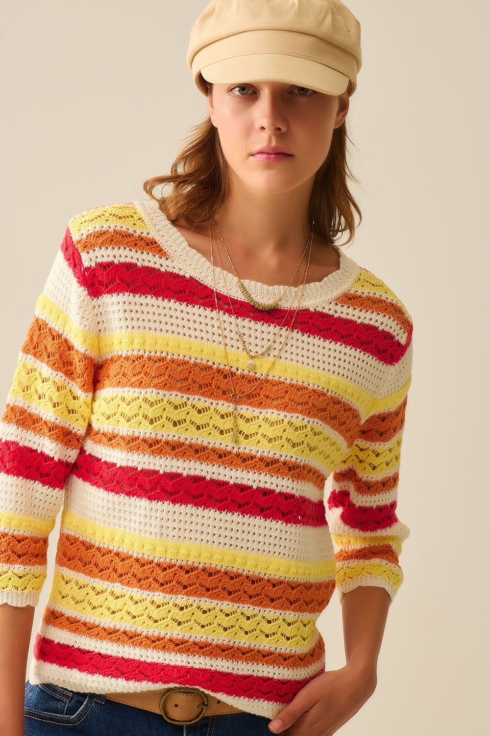 Camisola listrada de malha de verão em tons quentes