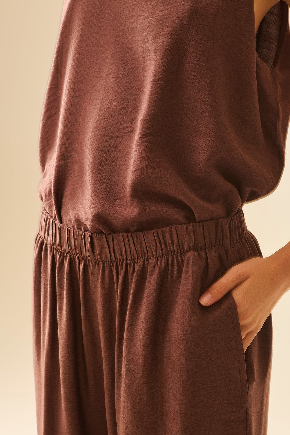 Summery Pants With Elastic Waist and Pockets In Brown
