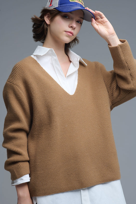 Q2 Super oversized Thin V-neck Sweater in Camel