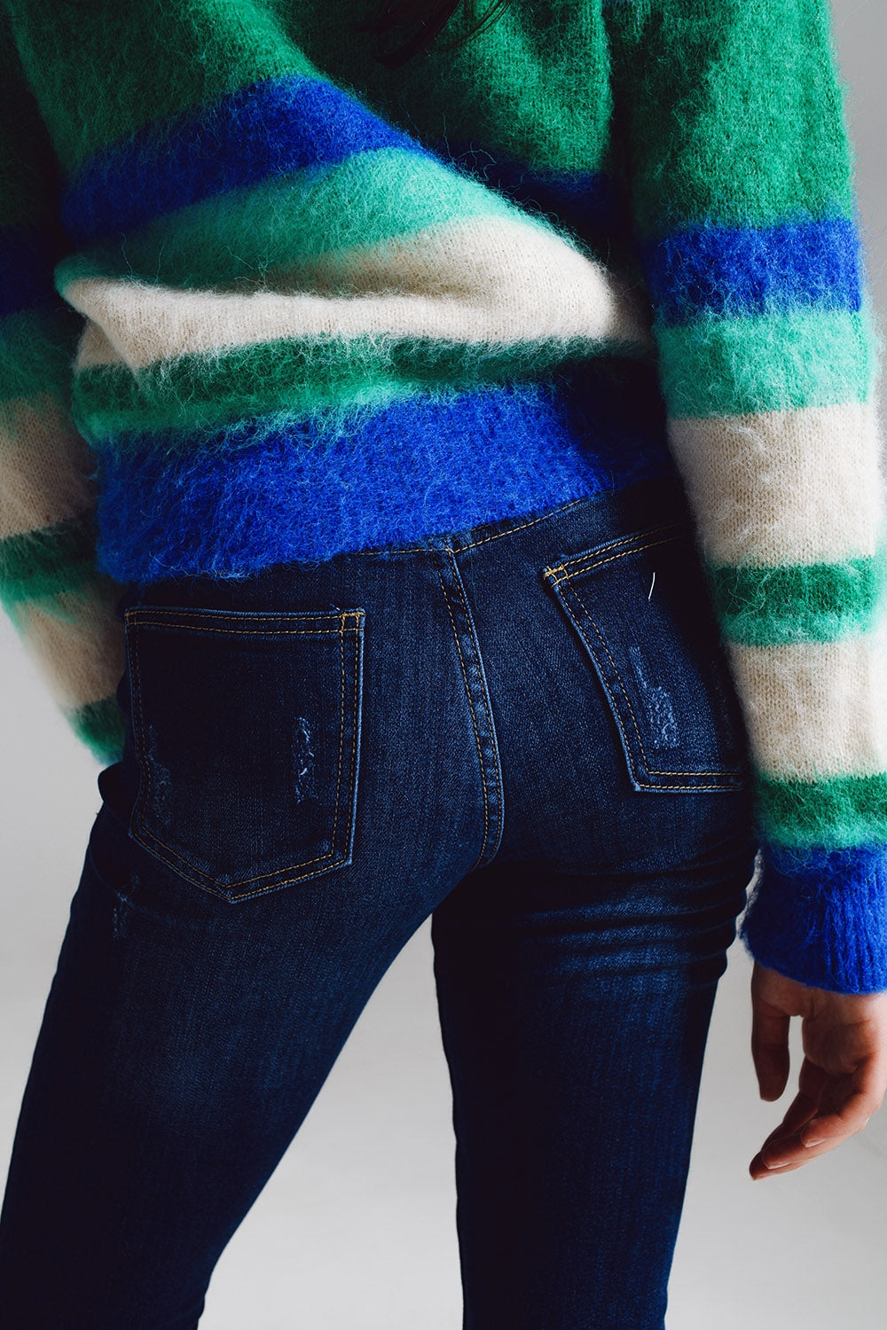 Super skinny jeans with visible front buttoning in midwash